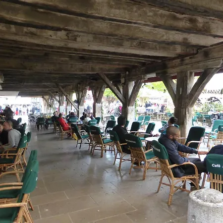 펜션 De La Bastide - Typique De