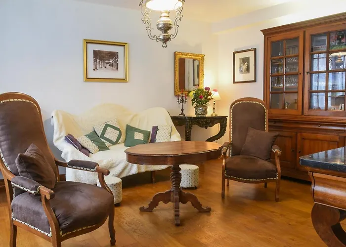 펜션 De La Bastide - Typique De