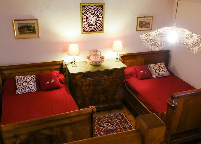 De La Bastide - Typique De * 미르포아